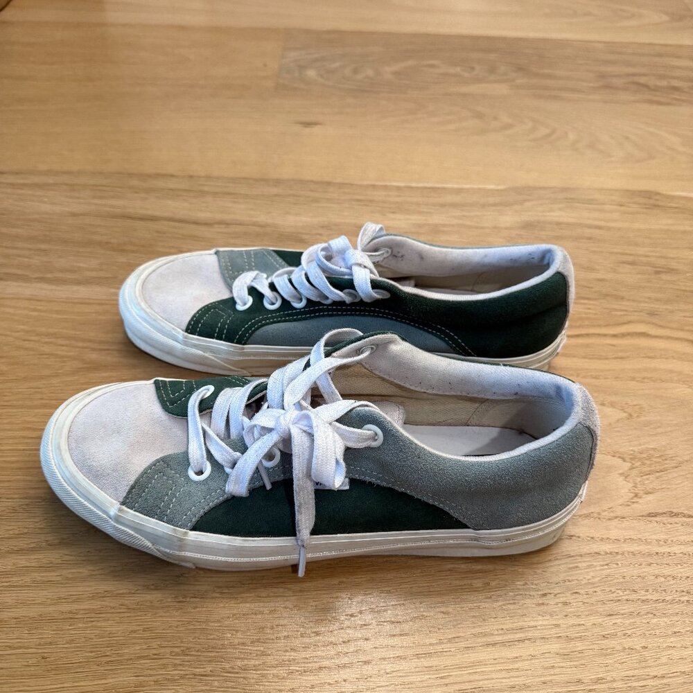 Vans Green Authentic Shoe Men's size 10